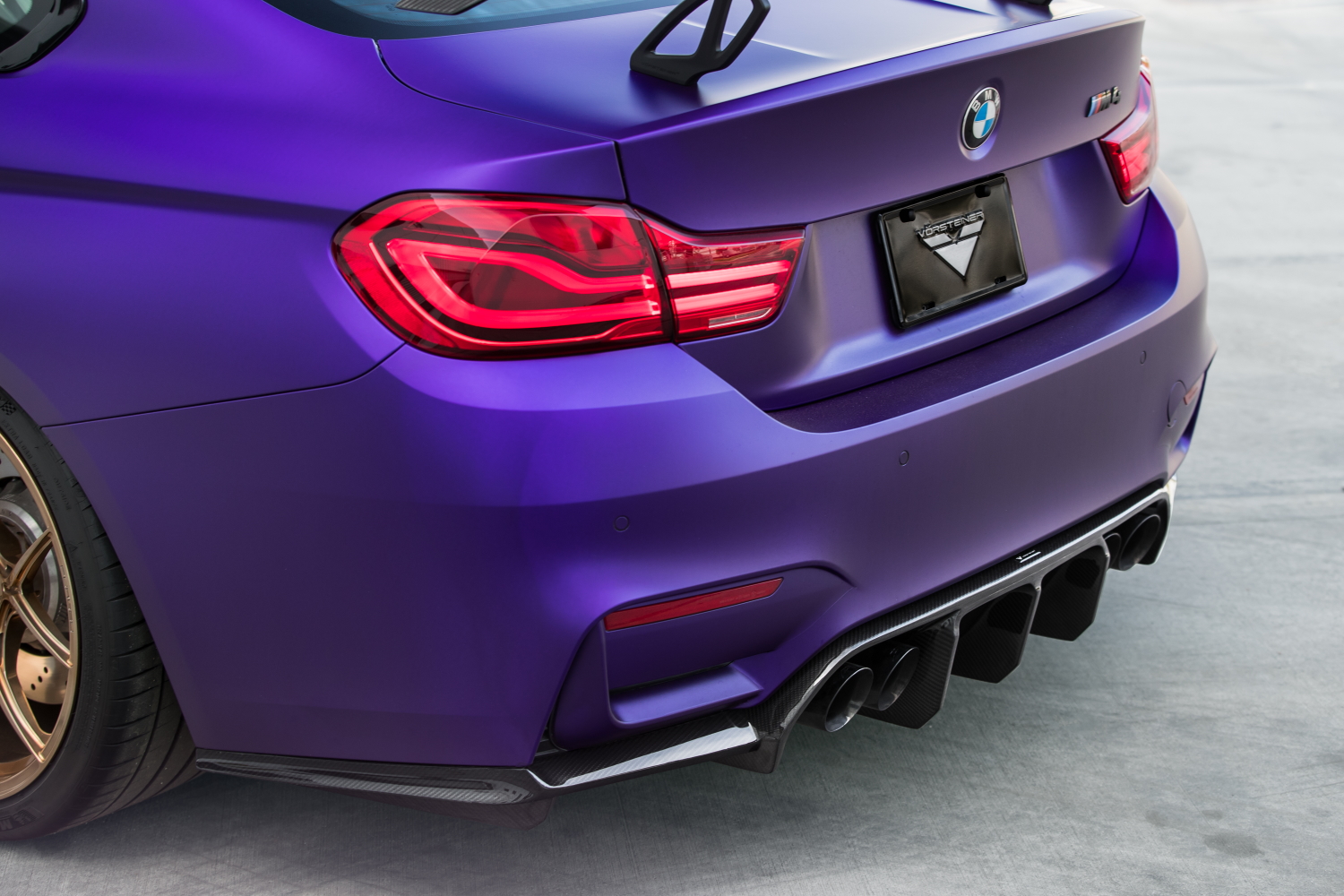 Задній дифузор - 4250BMV