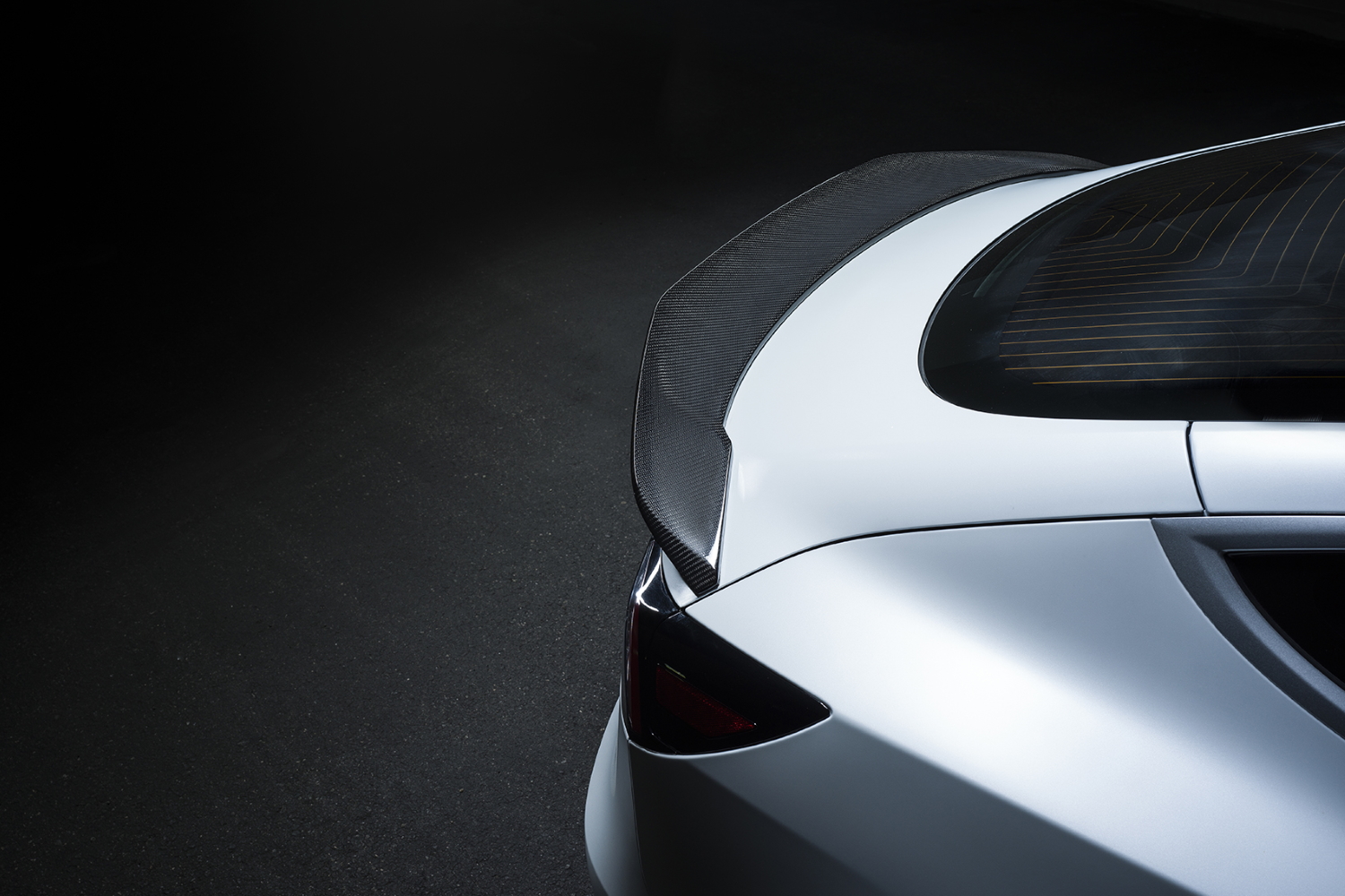 Задній спойлер - TEV1060