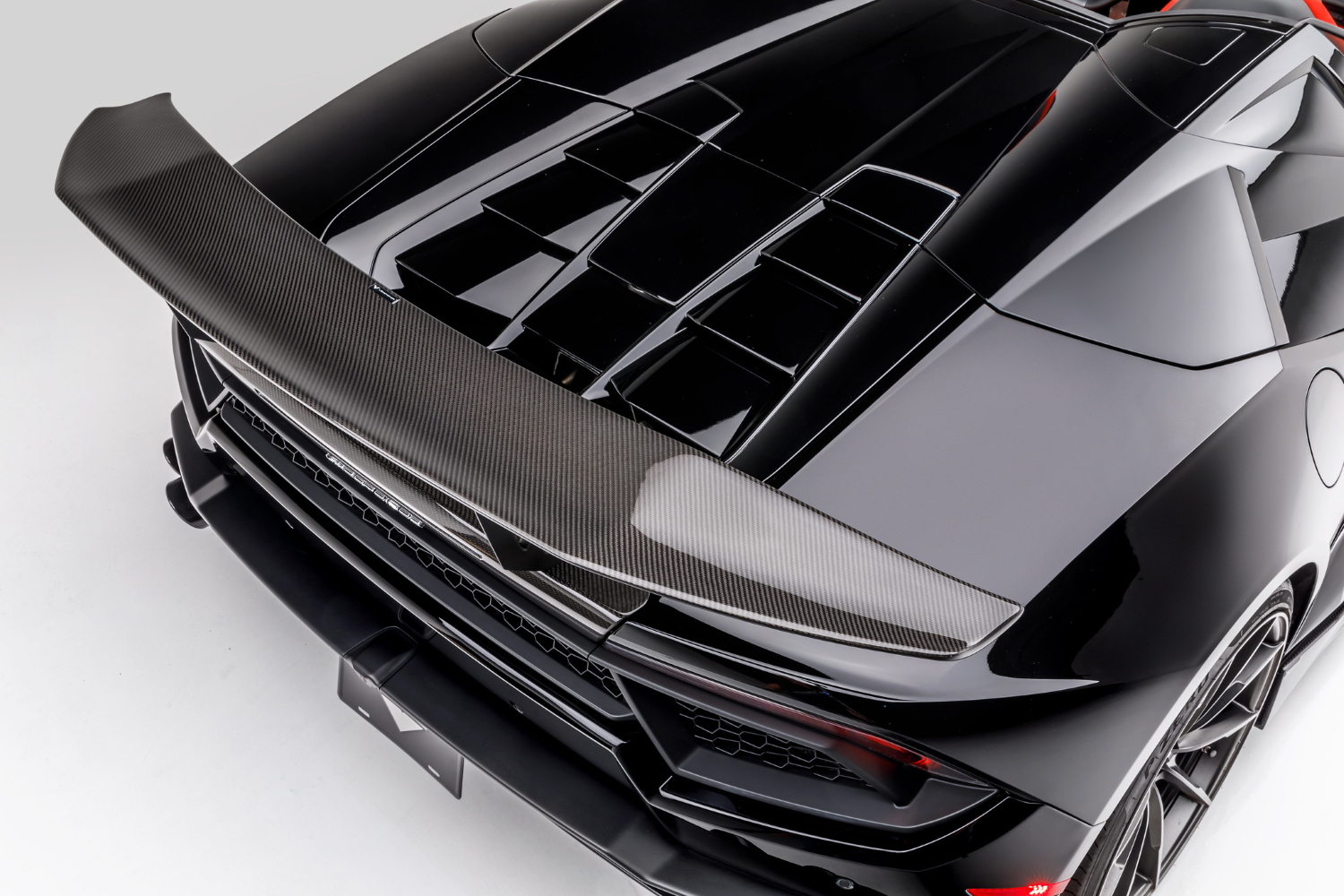 Заднє антикрило - 0870LOV