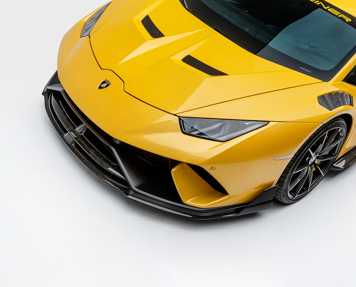 Передній спойлер - 1020LOV